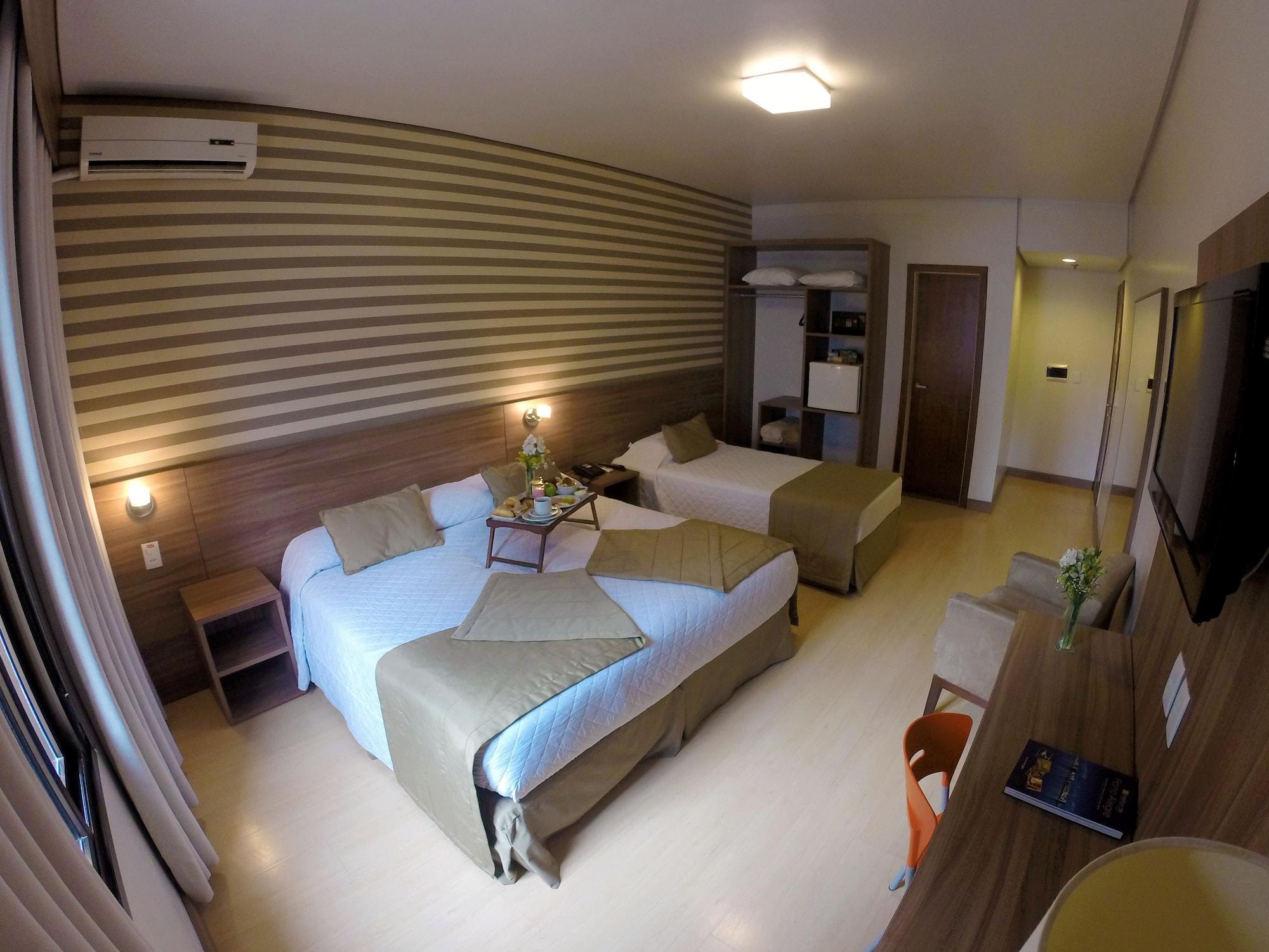 Hotel Continental Business - 200 Metros Do Complexo Hospitalar Santa Casa